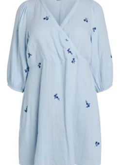 Kurzes Kleid aus Baumwoll-Musselin mit bestickten Details