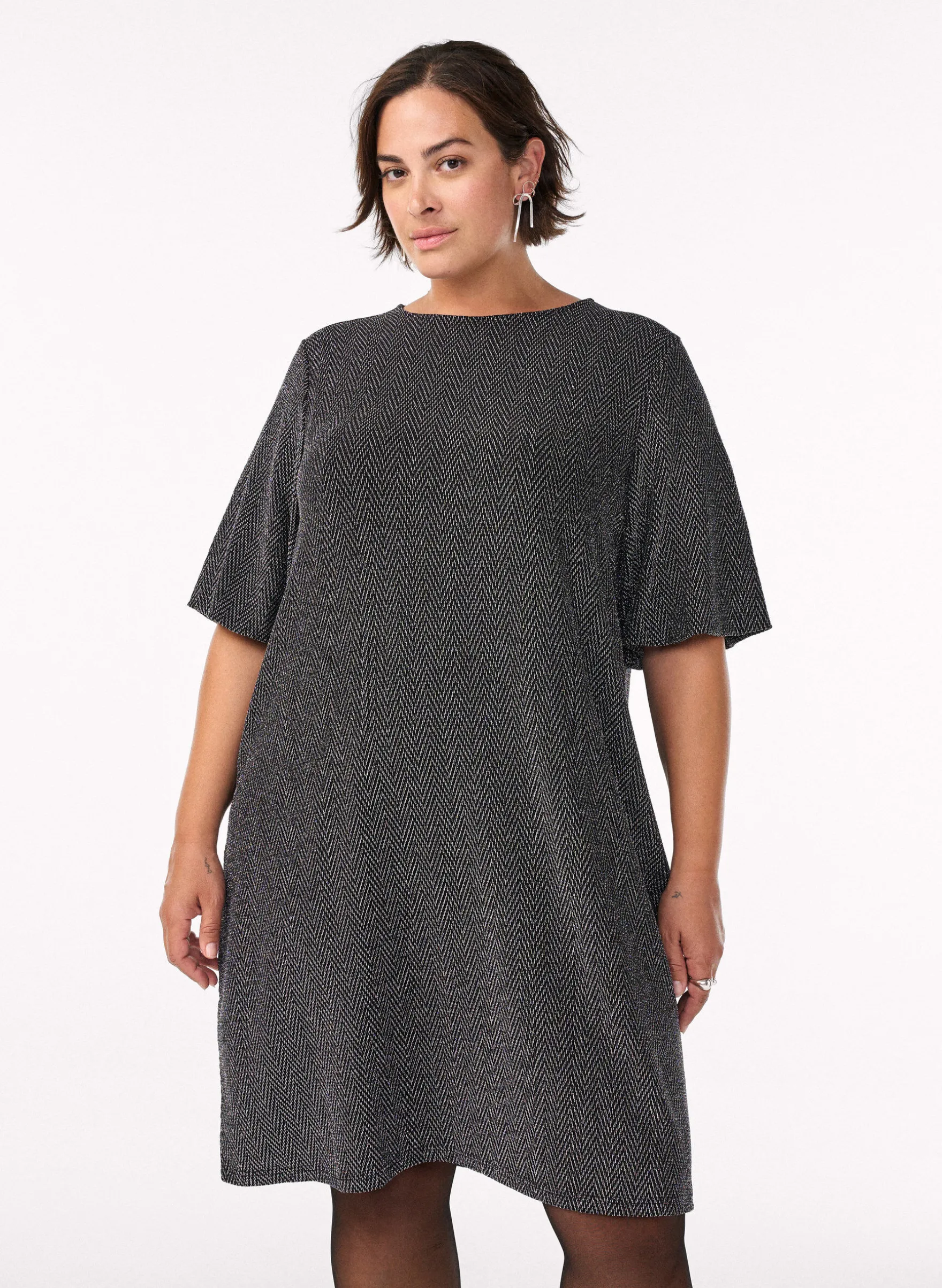 Kurzes Kleid mit Glitzermuster