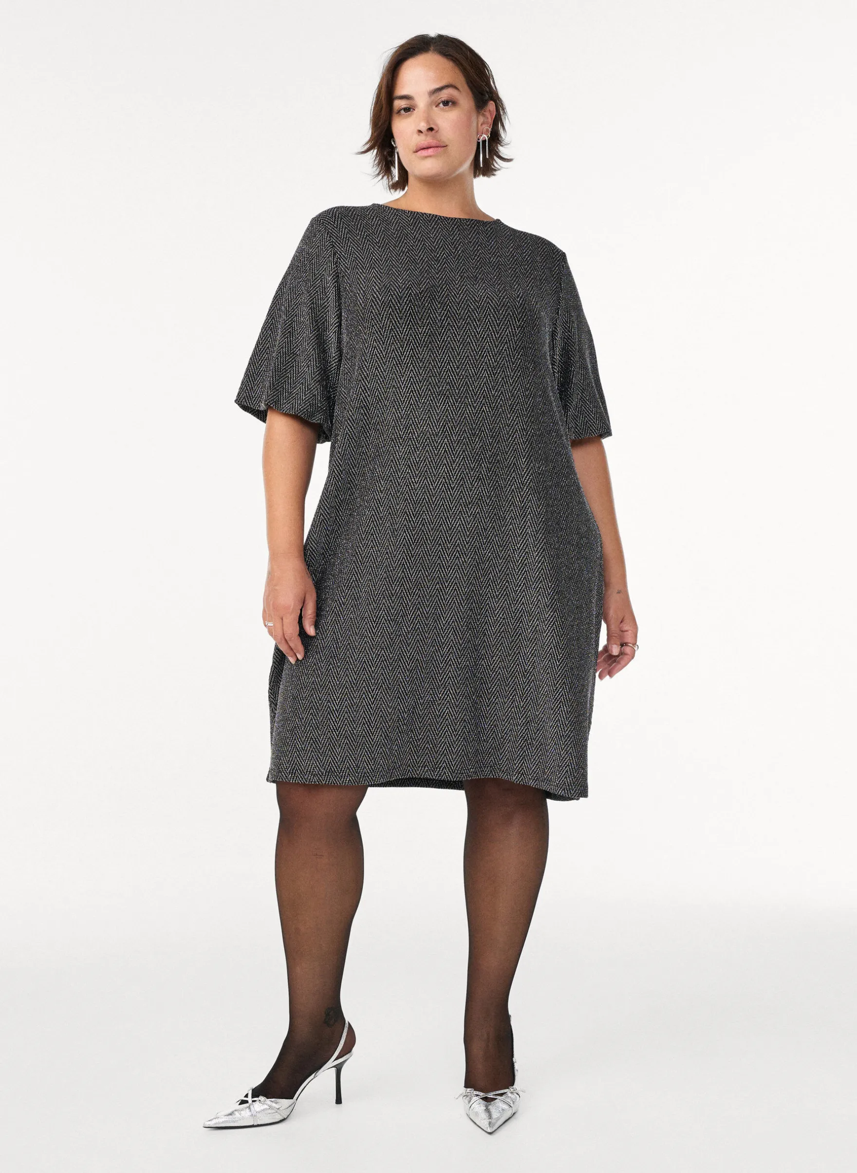 Kurzes Kleid mit Glitzermuster