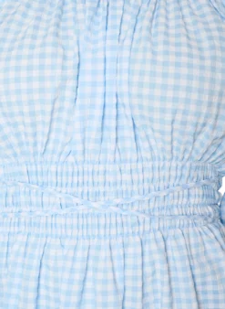 Kurzes kleinkariertes Kleid mit Ballonärmeln