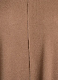 Kurzes Strickkleid mit Mittelnaht und Taschen