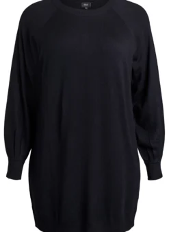Kurzes Strickkleid mit Raglanärmeln