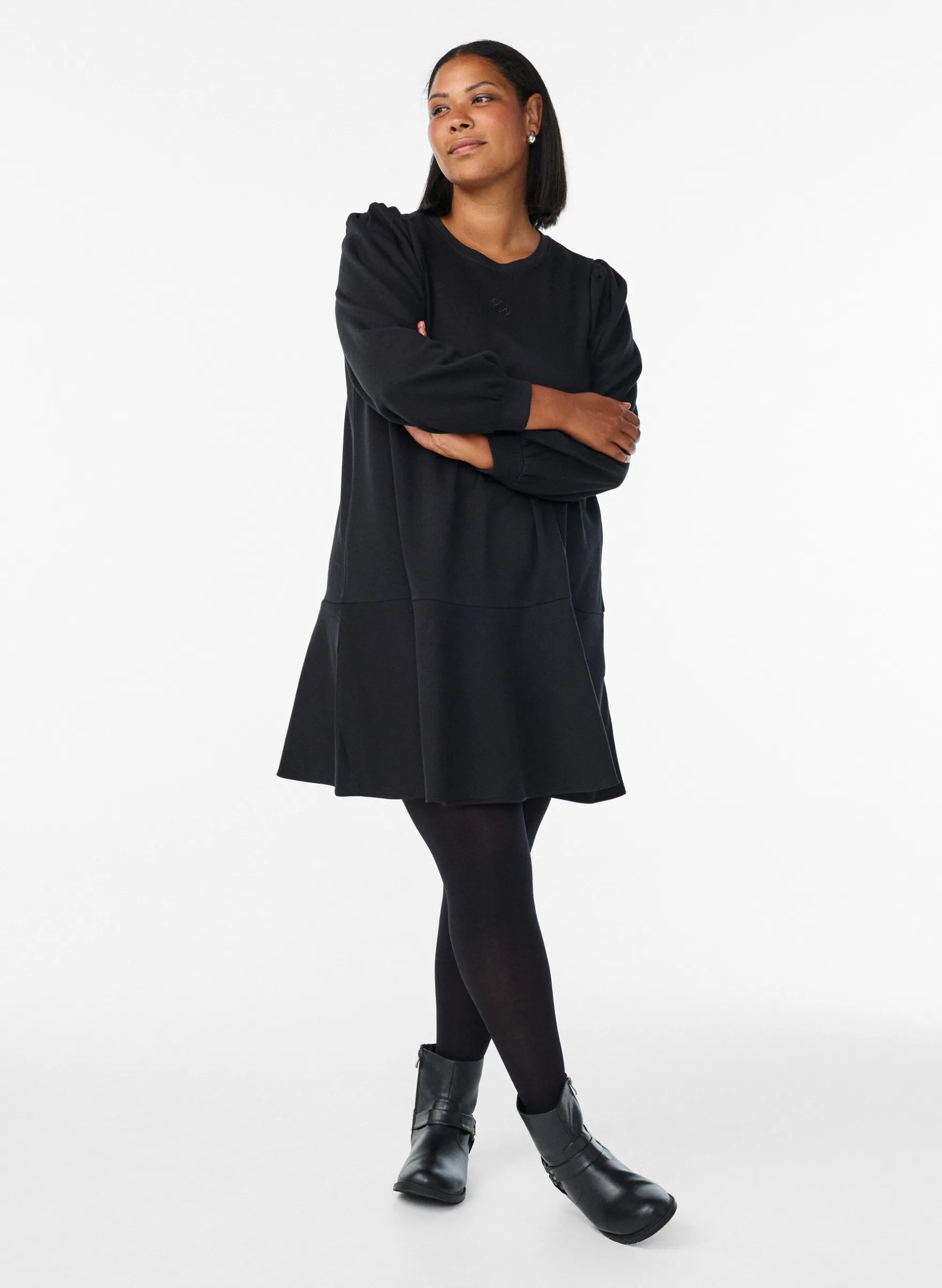 Kurzes Sweatkleid mit Rüschendetail