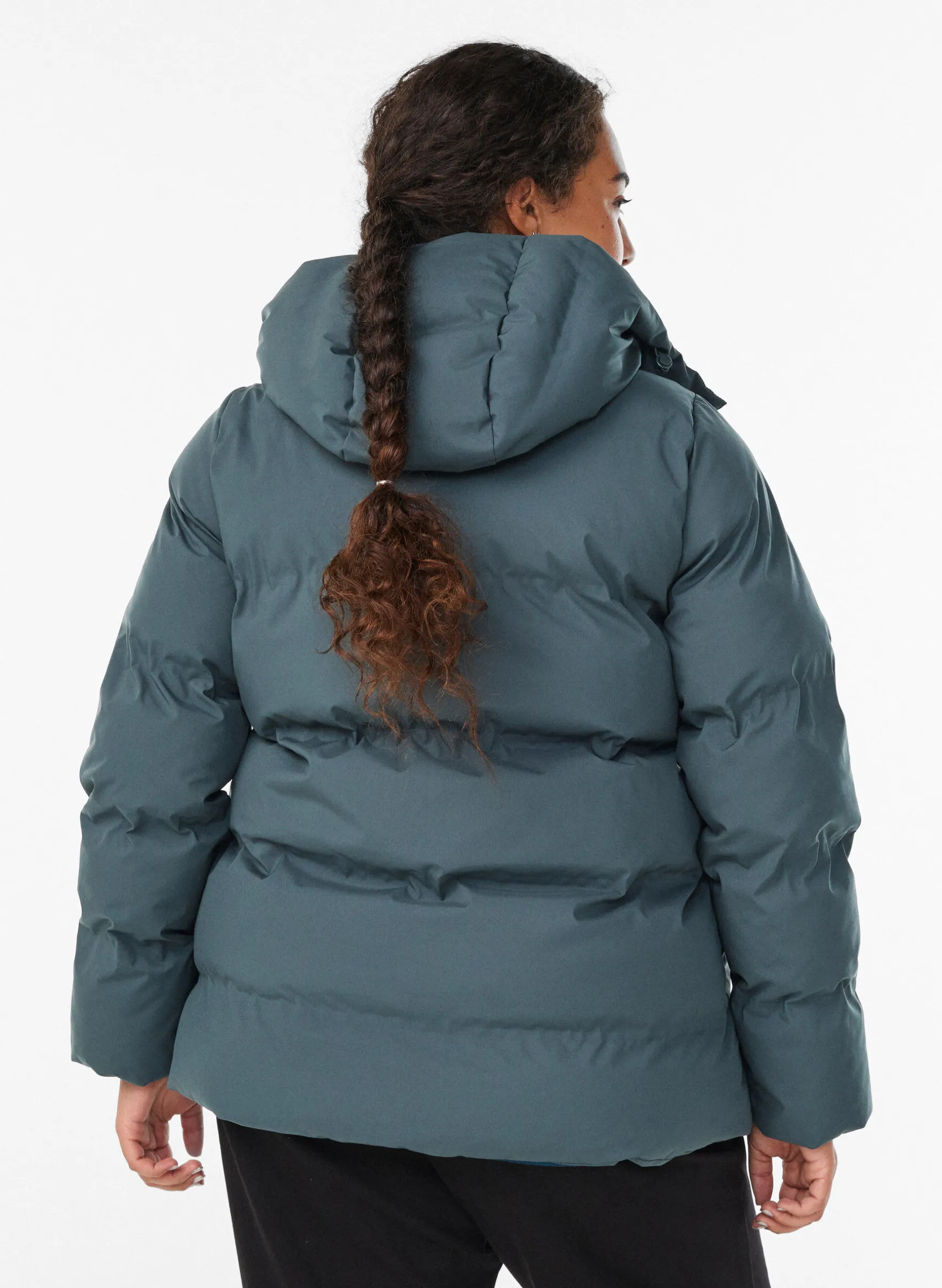 Kurze Steppjacke mit abnehmbarer Kapuze