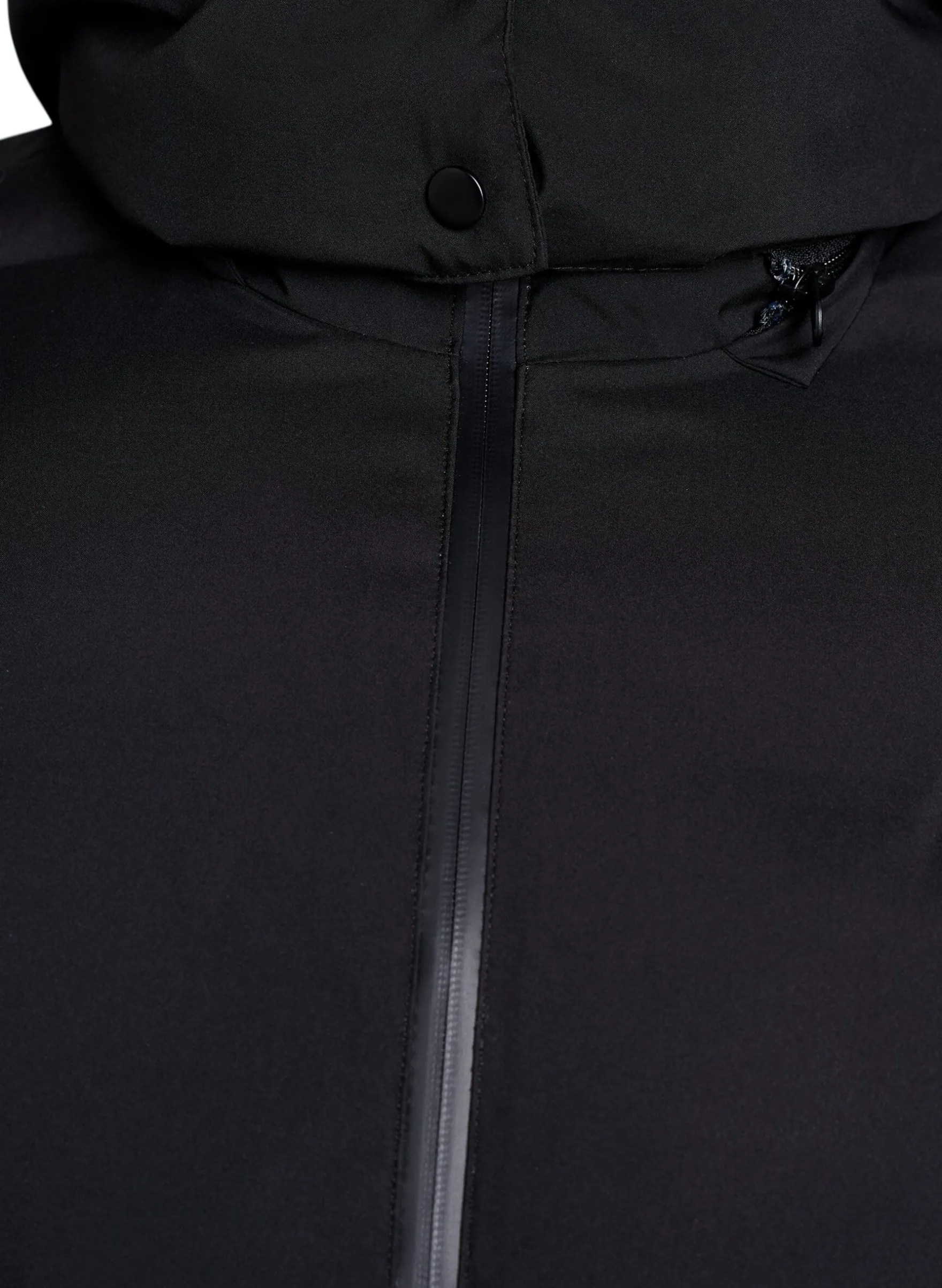 Kurze Steppjacke mit abnehmbarer Kapuze