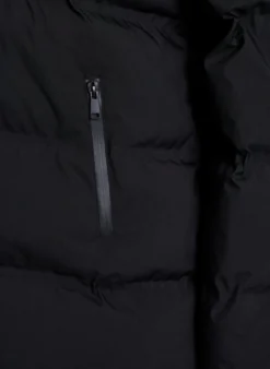 Kurze Steppjacke mit abnehmbarer Kapuze