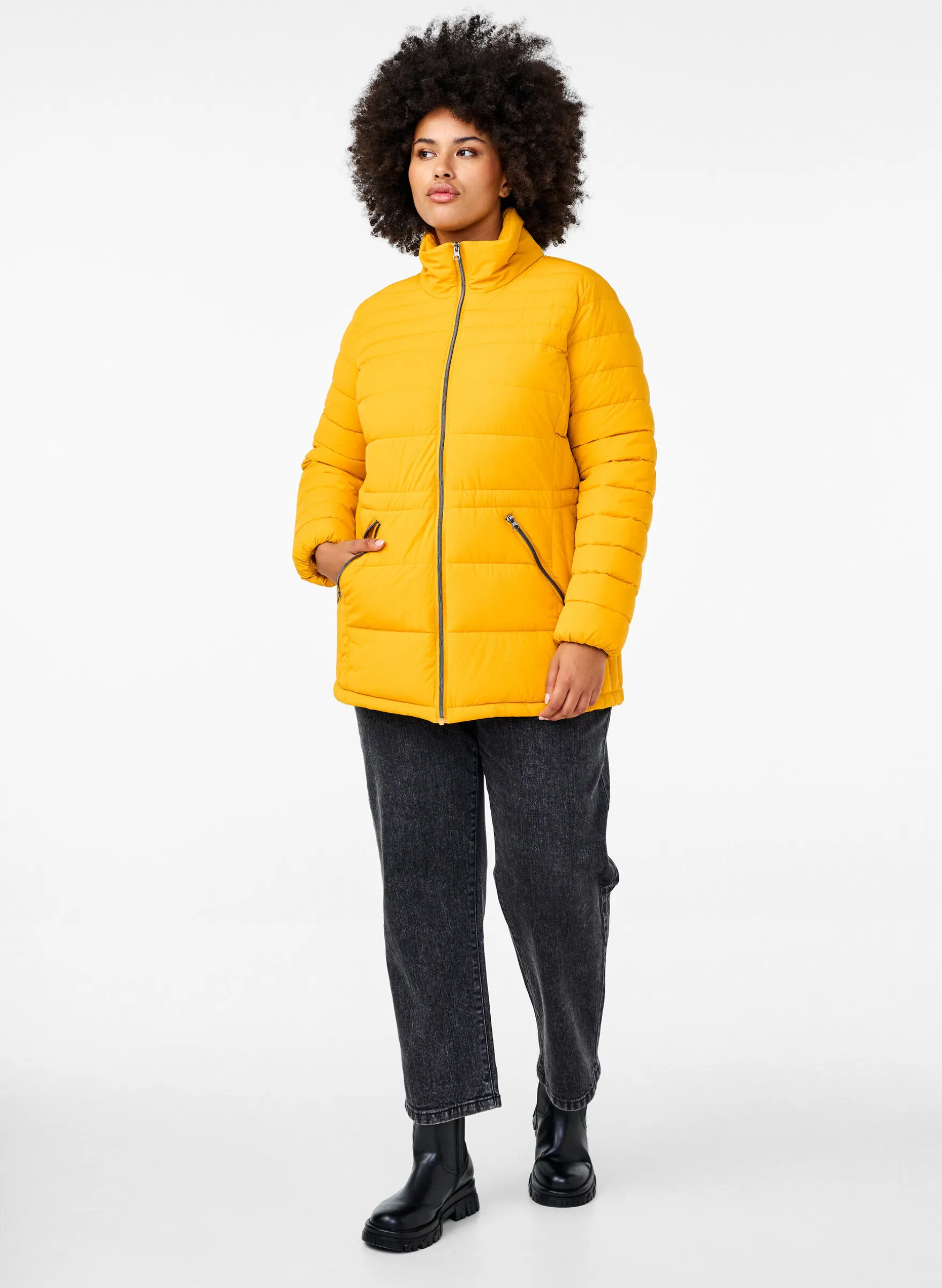 Kurze Steppjacke mit Taschen