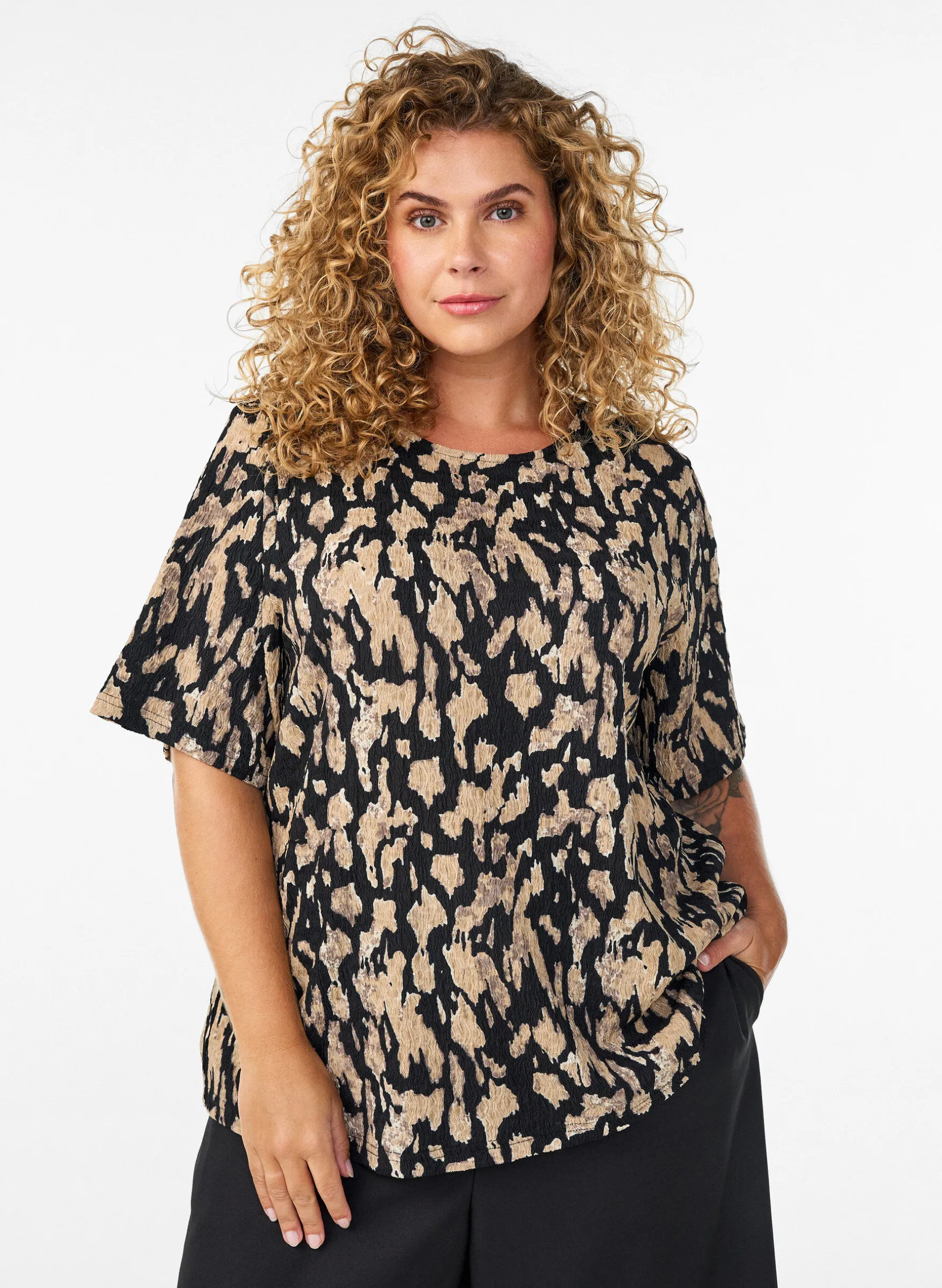 Kurzärmelige Bluse mit Muster