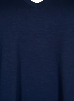 Kurzärmeliges Basic T-Shirt mit V-Ausschnitt