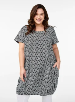 Kurzärmliges Baumwollkleid mit Aufdruck