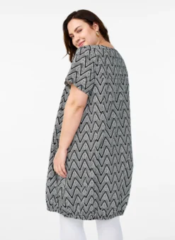 Kurzärmliges Baumwollkleid mit Aufdruck