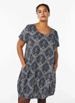 Kurzärmliges Baumwollkleid mit Print
