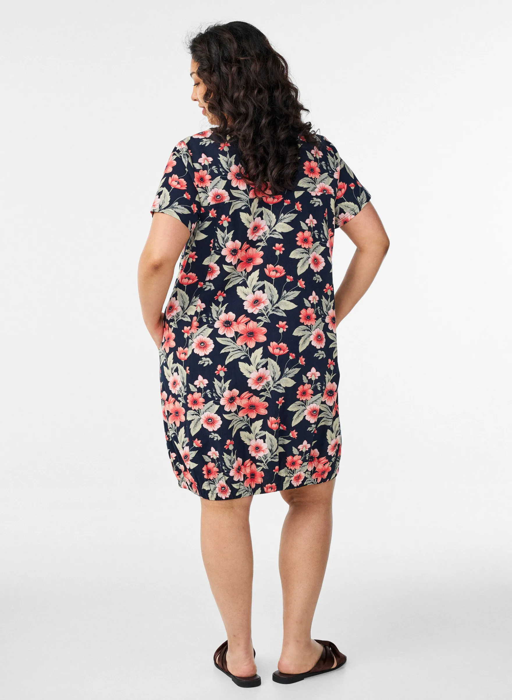 Kurzärmliges Baumwollkleid mit Print