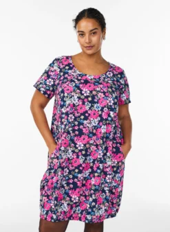 Kurzärmliges Baumwollkleid mit Print