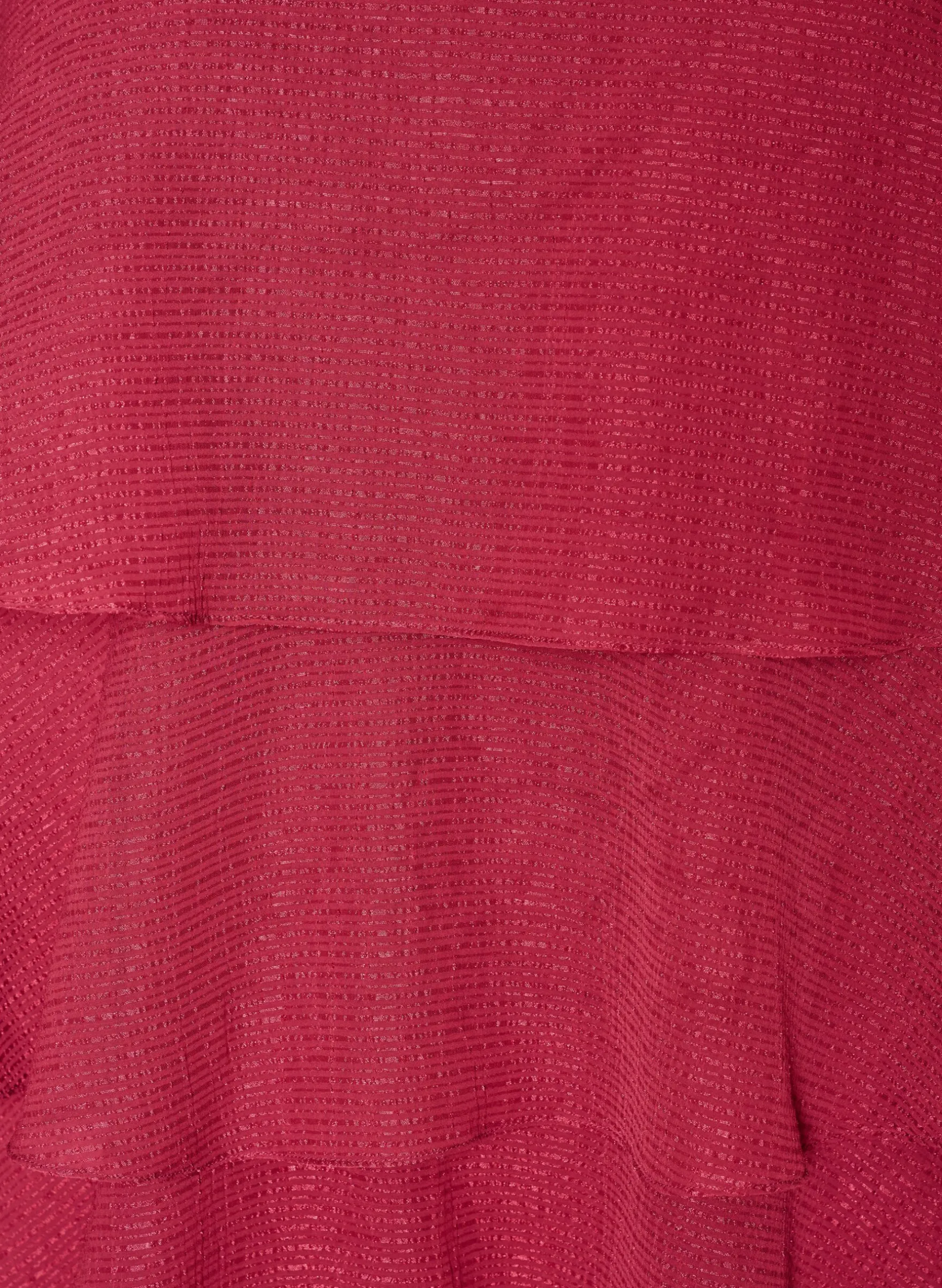 Lagenkleid mit Rüschen und Spaghettiträgern