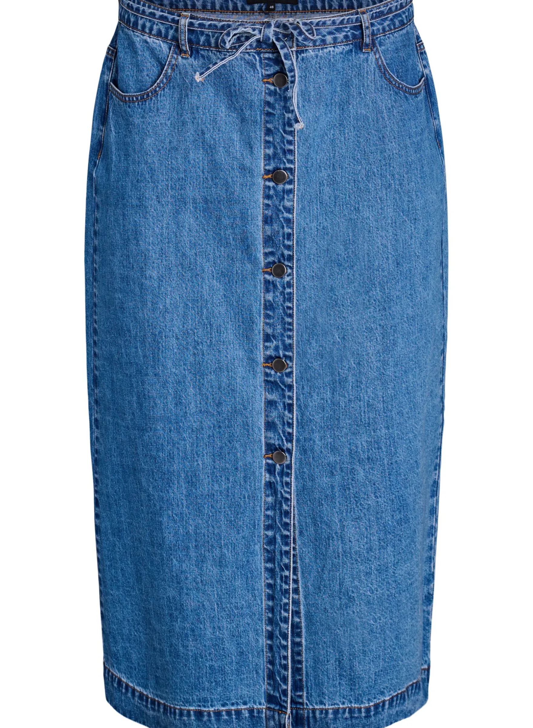 Langer Jeansrock mit Knöpfen und Bindegürtel