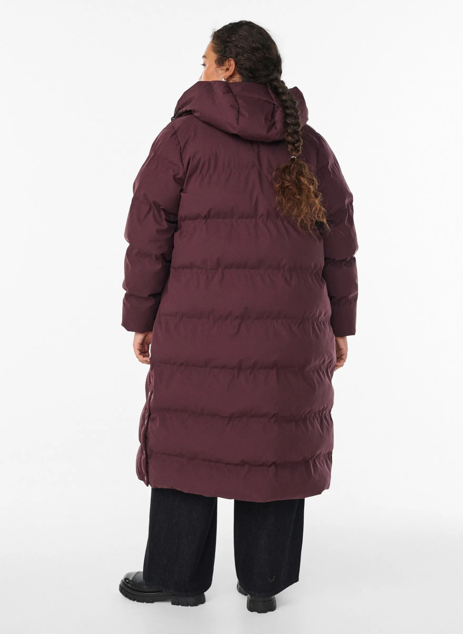Langer Winter-Steppmantel mit Kapuze