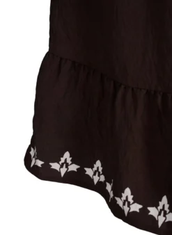 Langärmeliges Viskosekleid mit Muster