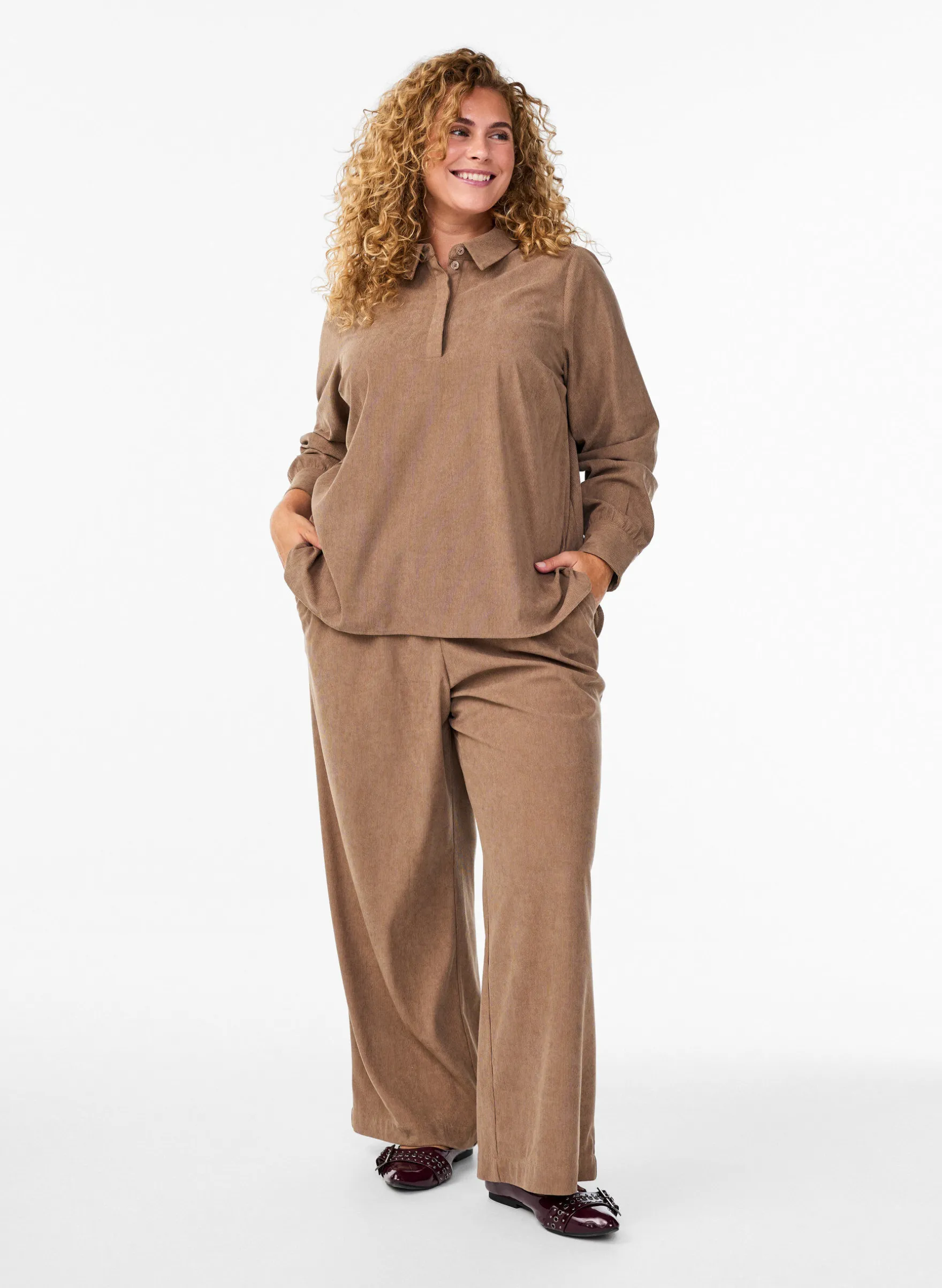 Langärmlige Bluse aus Cord