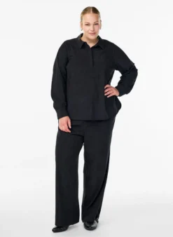 Langärmlige Bluse aus Cord