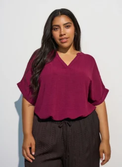 Lockere Bluse mit kurzen Ärmeln