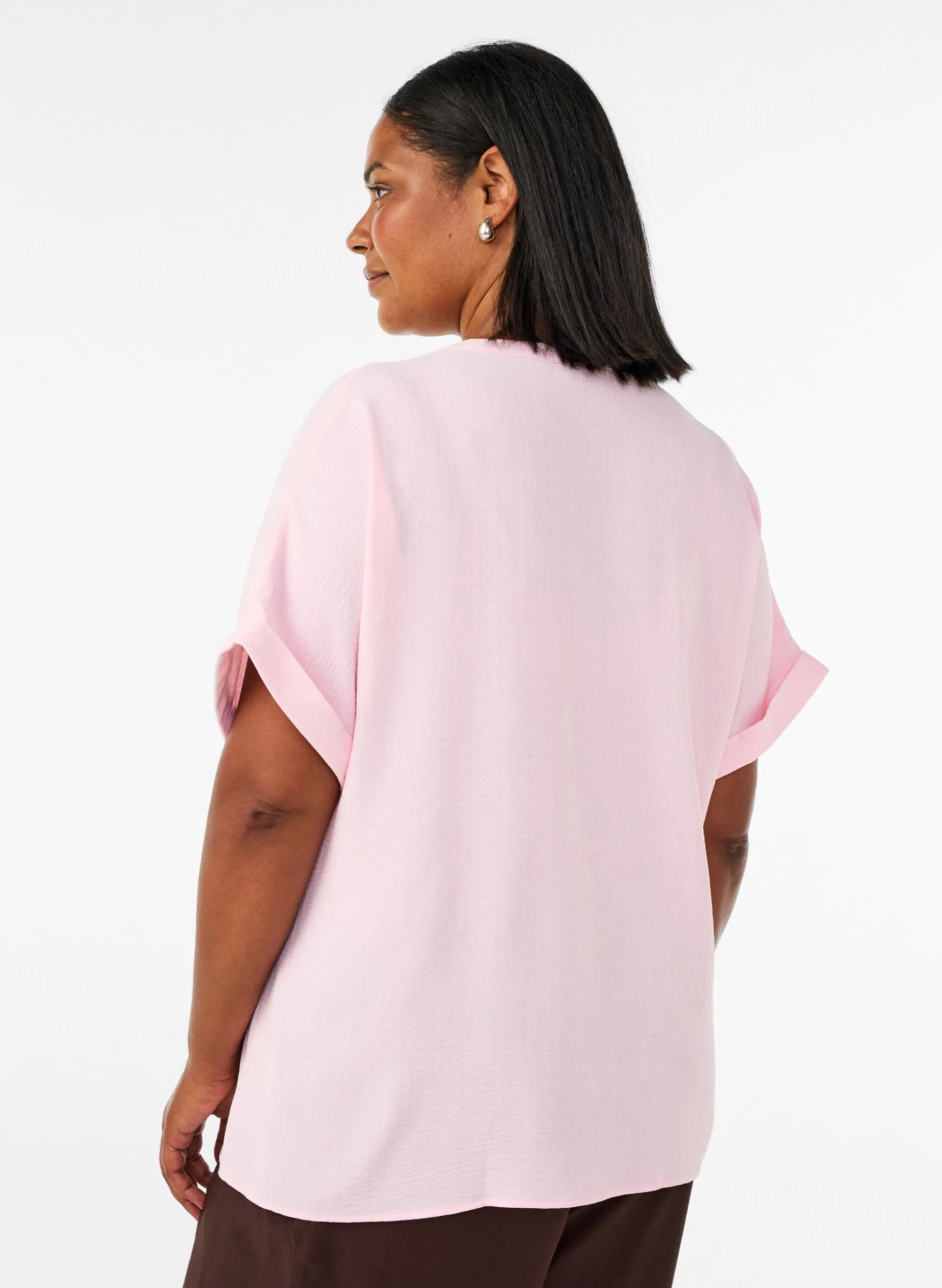Lockere Bluse mit kurzen Ärmeln