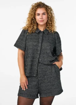 Lockere Bouclé-Shorts mit Taschen