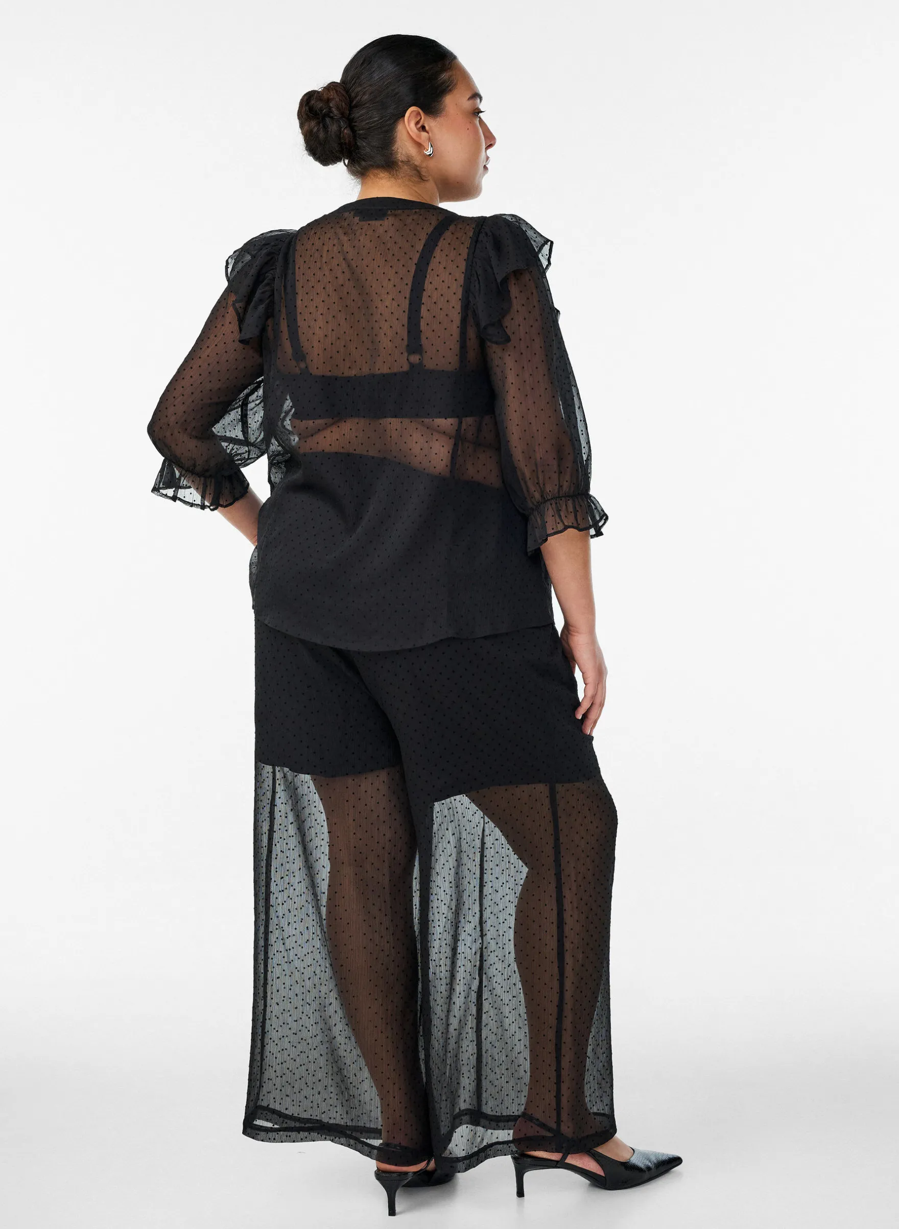 Lockere Hose aus Chiffon mit Punkten