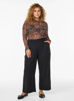 Lockere Hose mit Taschen
