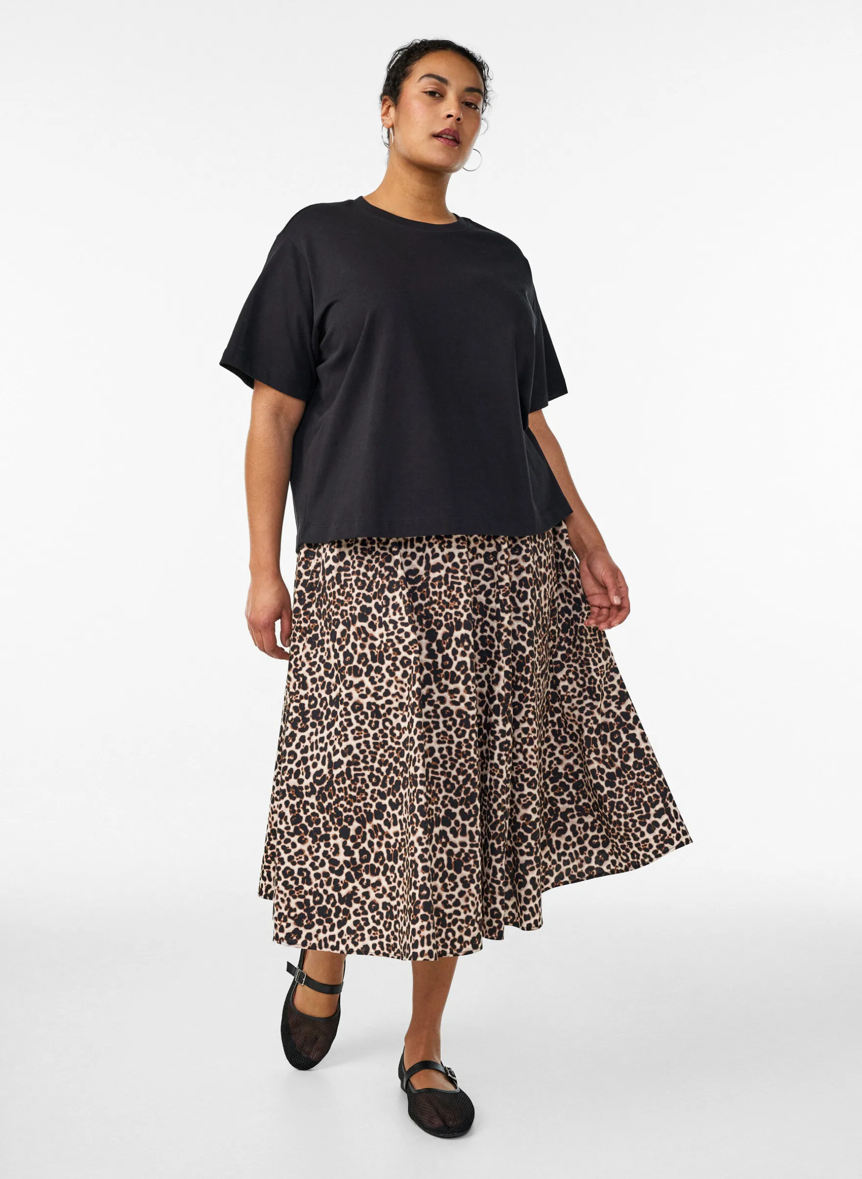 Midi-Rock in A-Linie mit Leo-Print