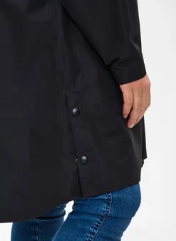 Regenmantel mit Taschen und Kapuze