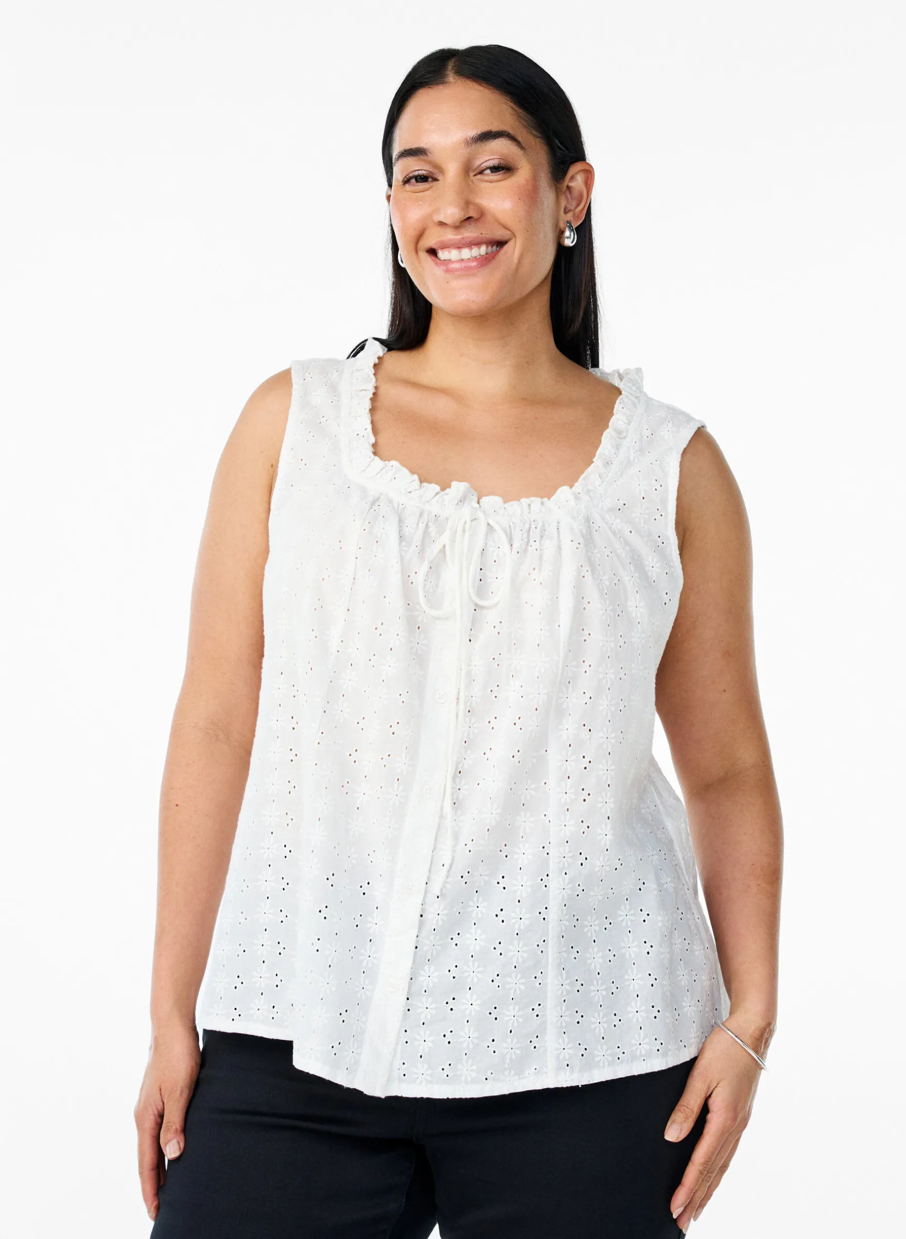 Ärmellose Bluse mit Lochstickerei und Rüschen