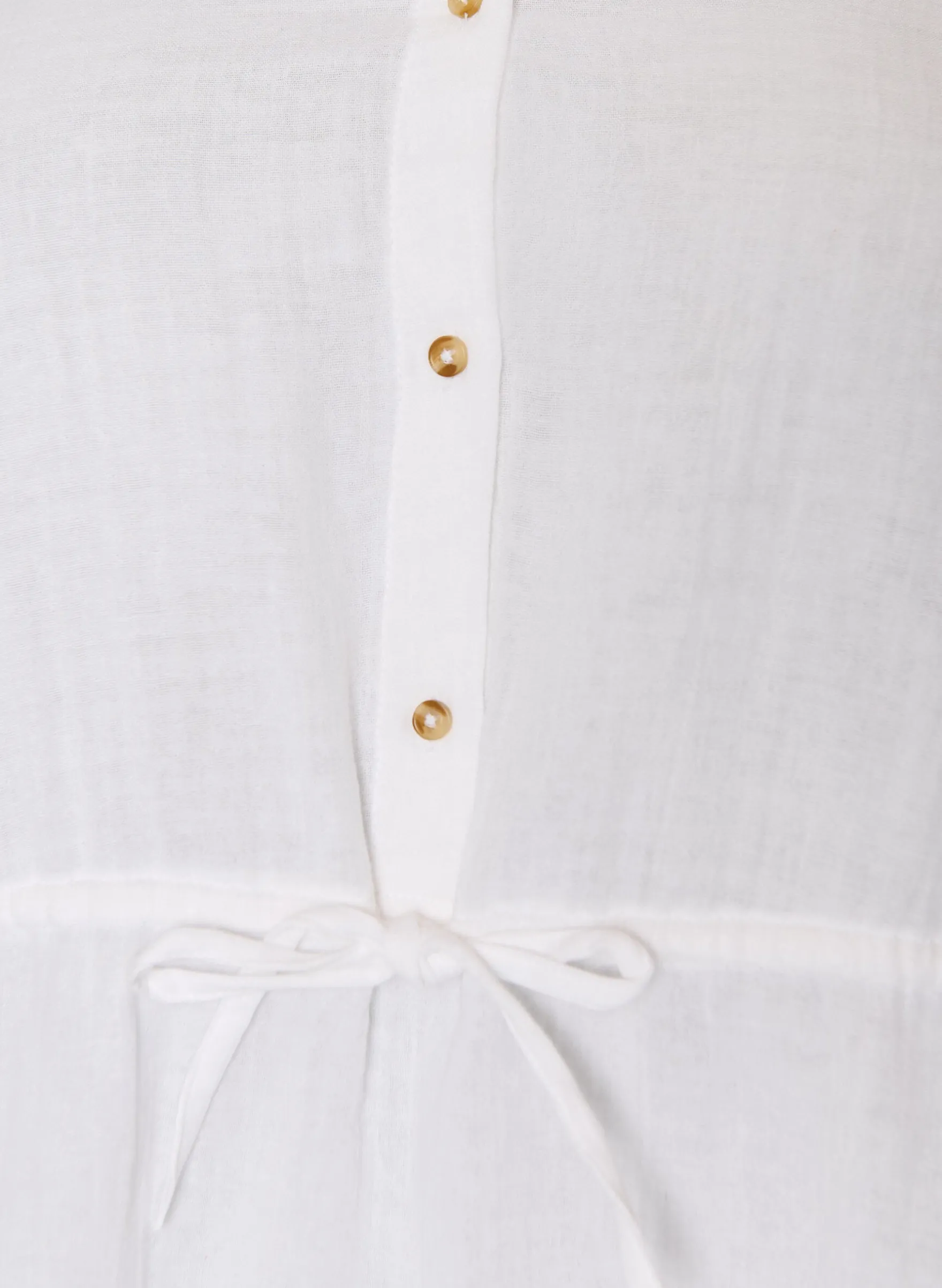 Ärmelloses Kleid aus Baumwoll-Musselin mit Bindeband