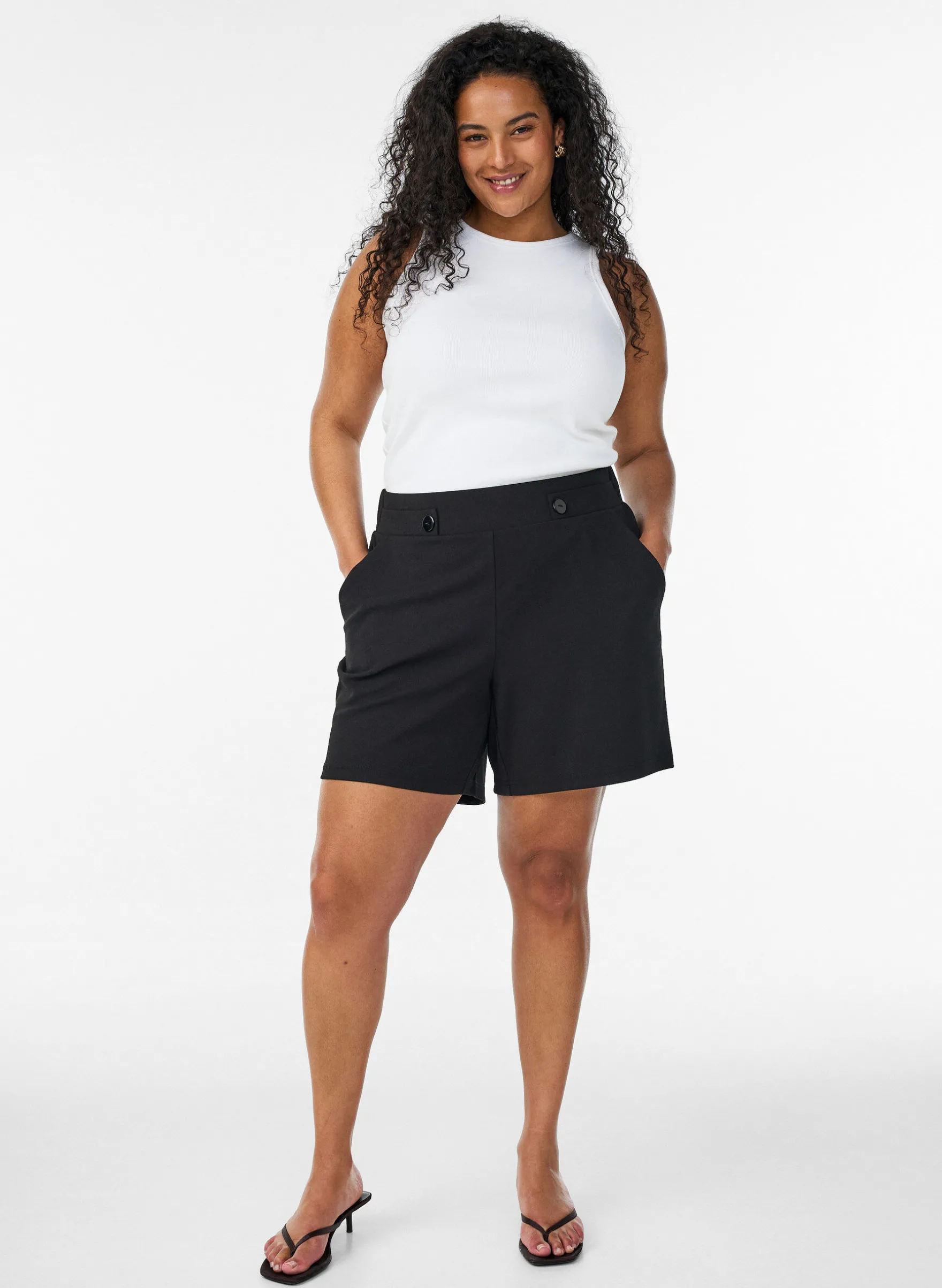Shorts mit Taschen und lockerer Passform