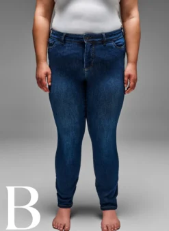 Slim fit Jeans mit normaler Taille