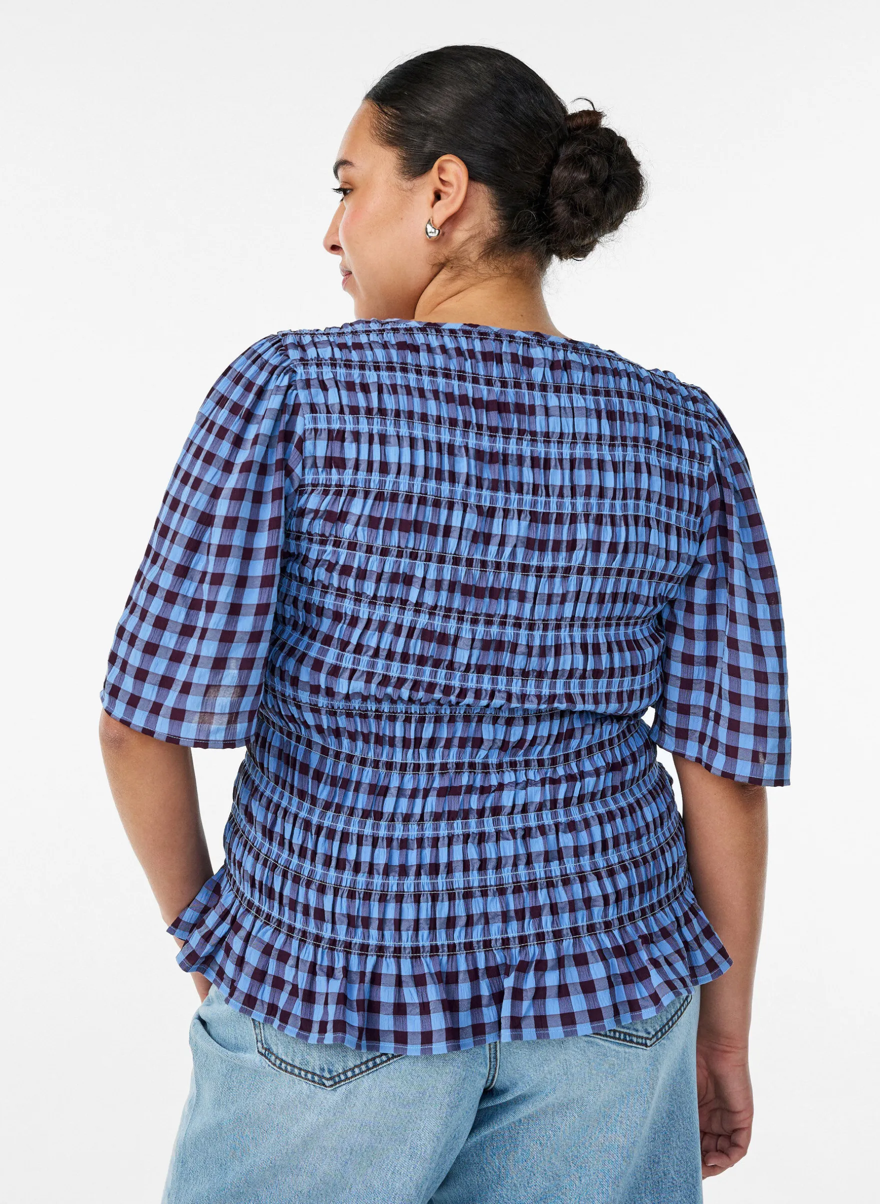 Smockbluse mit Vichy-Karo und Rüschensaum
