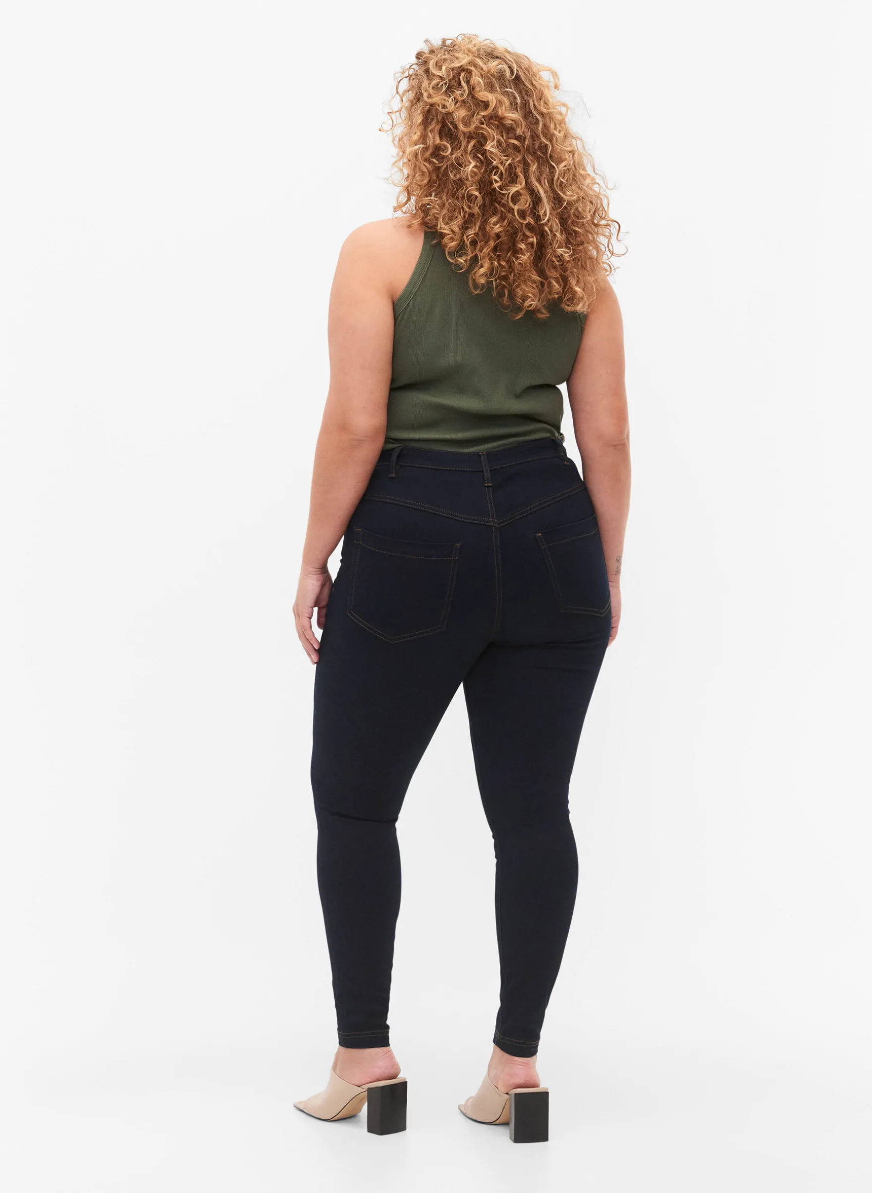 Super Slim Amy Jeans mit hoher Taille