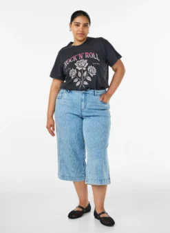 T-Shirt aus Bio-Baumwolle mit Rockprint