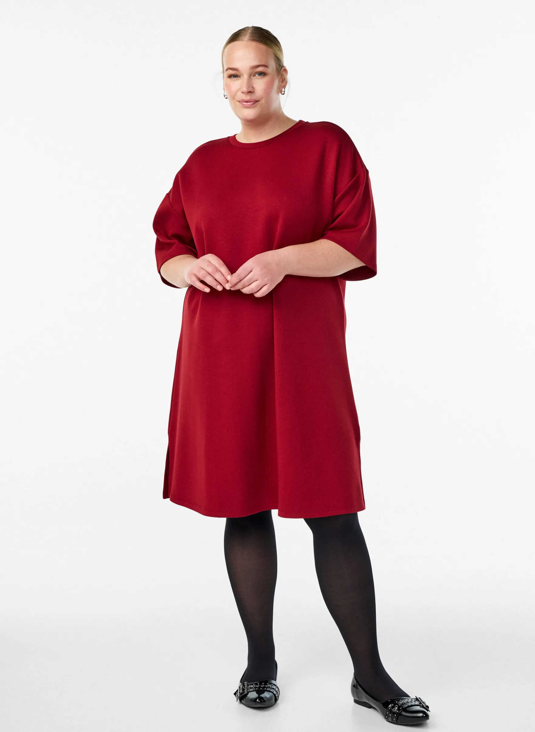 T-Shirt-Kleid aus Jersey mit Seitenschlitzen