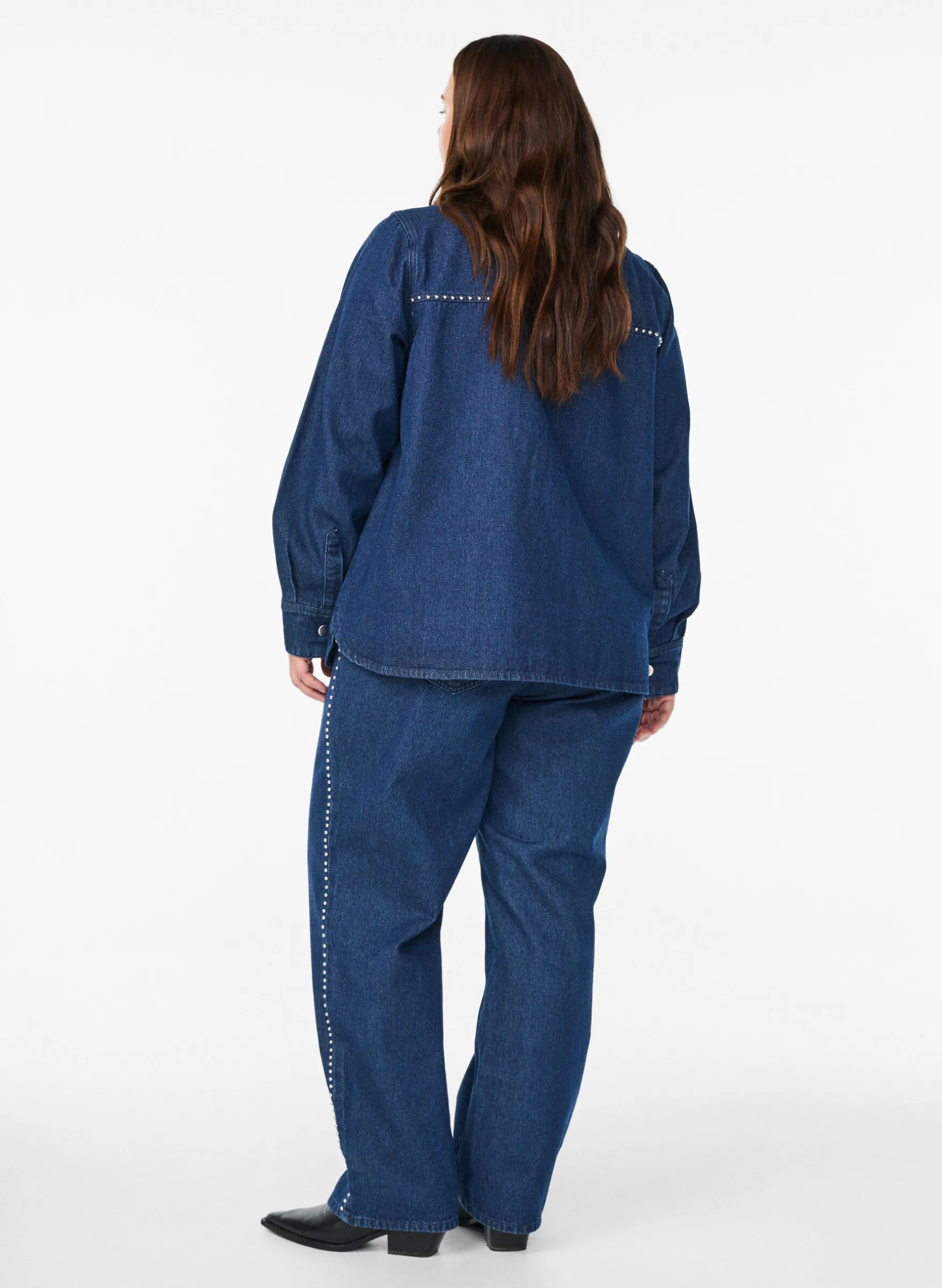 Wide-Leg-Jeans mit Nieten und hoher Taille